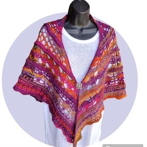 Vintage Hand Knitted Burgundy Shawl / Stole